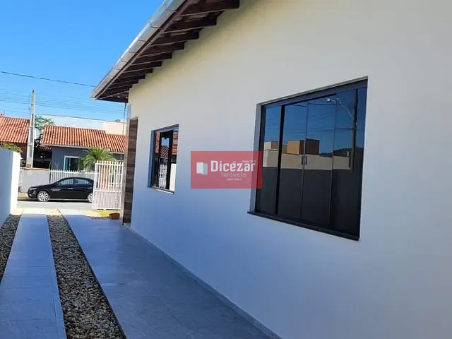 Casa com 325m² 3 quartos e 3 banheiros, à venda, no bairro Centro em Penha