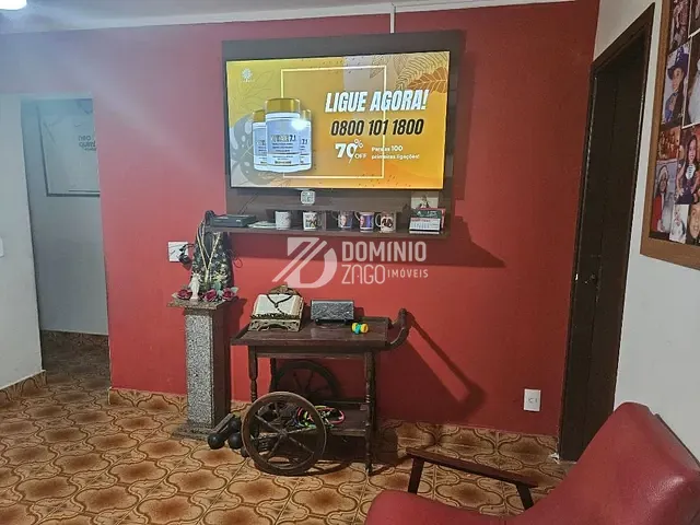 Casa com 200m² 4 quartos e 3 banheiros, à venda, no bairro Bom Retiro em Uberaba