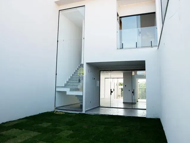 Casa com 140m² 3 quartos e 4 banheiros, à venda, no bairro Jardim Belvedere em Volta Redonda