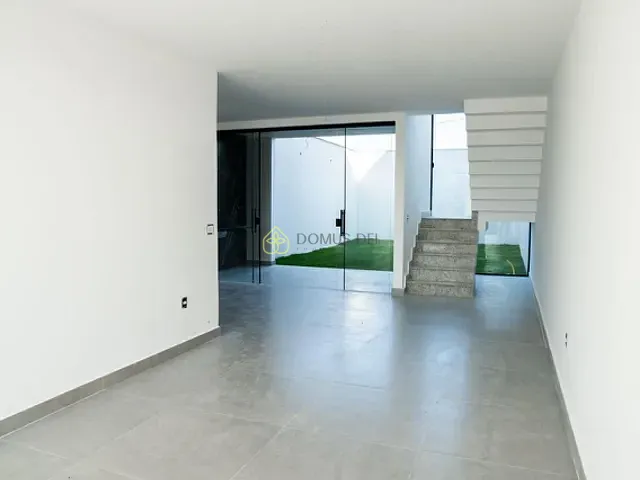 Casa com 140m² 3 quartos e 4 banheiros, à venda, no bairro Jardim Belvedere em Volta Redonda