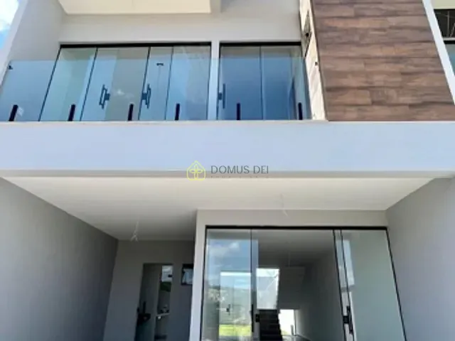 Casa com 140m² 3 quartos e 4 banheiros, à venda, no bairro Jardim Belvedere em Volta Redonda