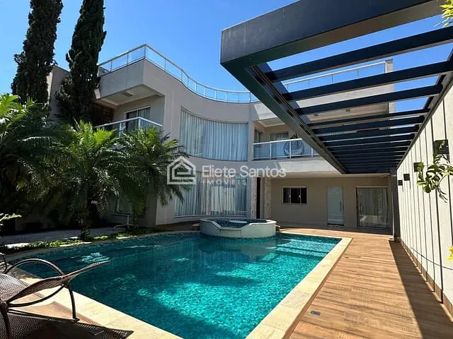 Casa com 300m² 3 quartos e 3 banheiros, à venda, no bairro Vila Bertini em Americana