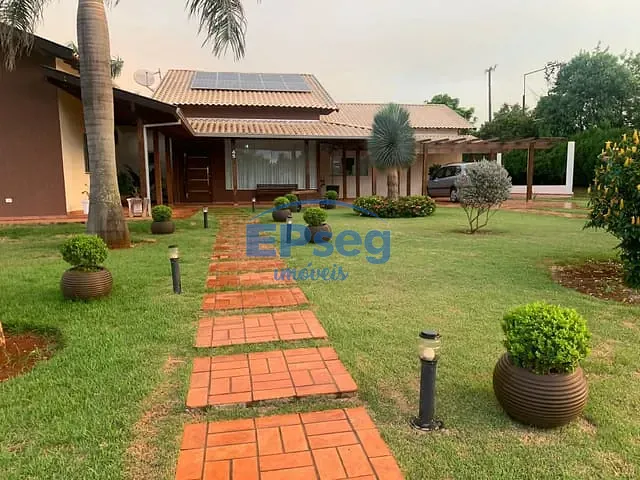 Casa com 2500m² 5 quartos e 4 banheiros, à venda, no bairro Recanto Santa Andréa em Cambé