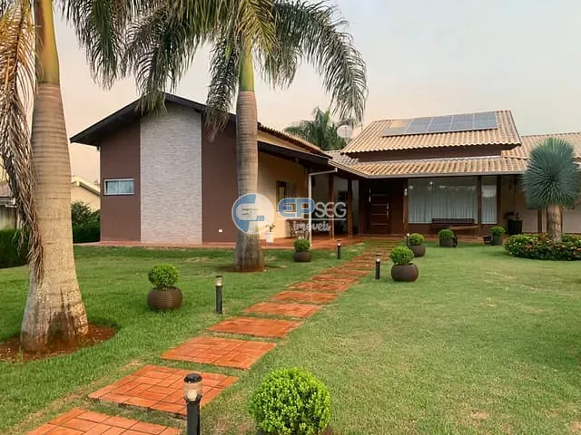Casa com 2500m² 5 quartos e 4 banheiros, à venda, no bairro Recanto Santa Andréa em Cambé