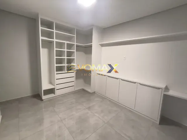 Casa com 150m² 3 quartos e 2 banheiros, à venda, no bairro Loteamento Residencial Tivolli em Itapetininga