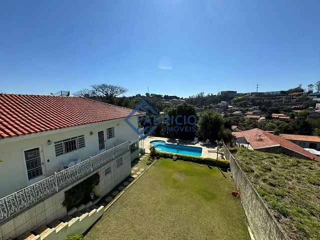 Casa com 1300m² 3 quartos e 3 banheiros, à venda, no bairro Jardim Santa Rosa em Vinhedo