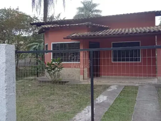 Casa com 186m² 2 quartos e 1 banheiro, à venda, no bairro Cotia em Guapimirim