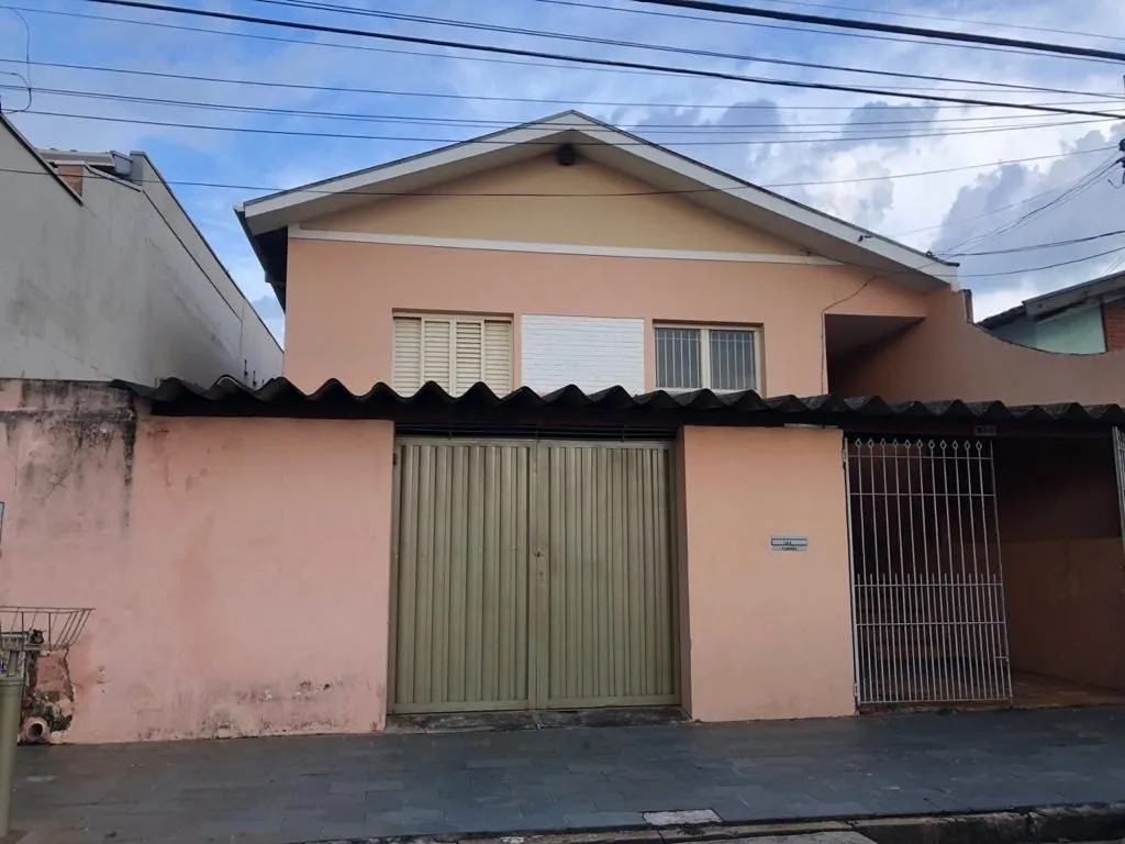 Casa, 5 quartos, 212 m² - Foto 1