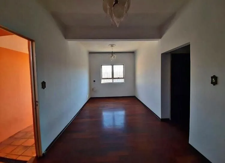 Casa, 5 quartos, 212 m² - Foto 4