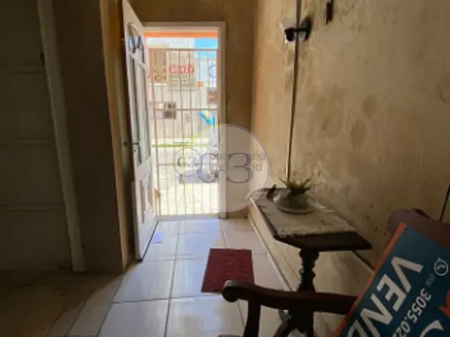 Casa 1 quarto e 1 banheiro, à venda, no bairro Centro em Rio Grande