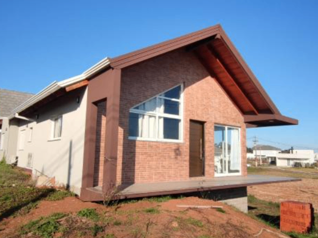 Casa com 140m² 3 quartos e 2 banheiros, à venda, no bairro Paraiso em Vila Flores
