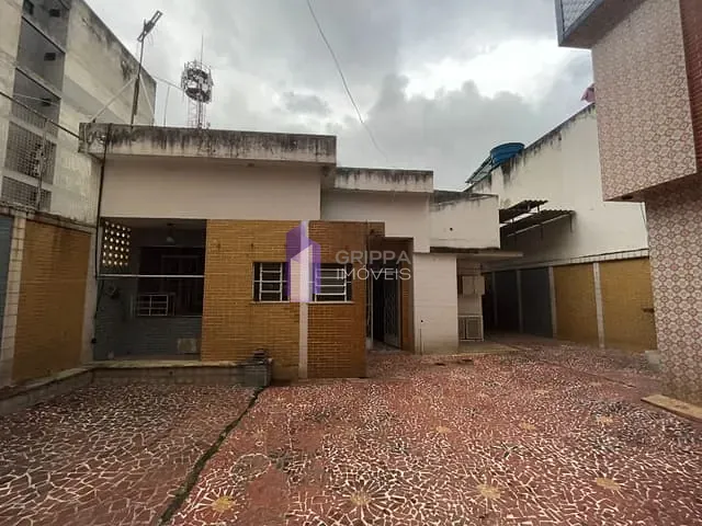 Casa com 360m², para alugar, no bairro Alcântara em São Gonçalo