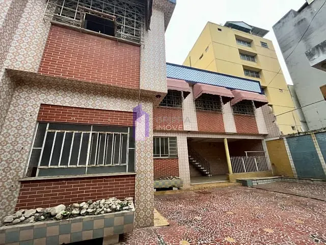 Casa com 360m², para alugar, no bairro Alcântara em São Gonçalo