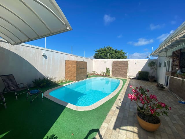 Casa com 450m² 3 quartos e 1 banheiro, à venda, no bairro São José dos Náufragos em Aracaju