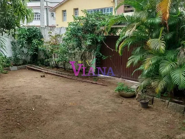 Casa com 400m² 6 quartos e 3 banheiros, à venda, no bairro Alto Lagoa Funda em Marataízes