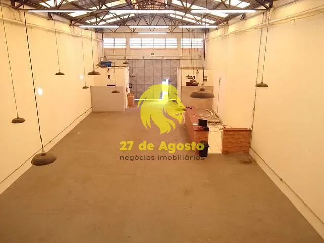Casa com 400m² 3 quartos e 2 banheiros, à venda, no bairro Centro em Piracicaba