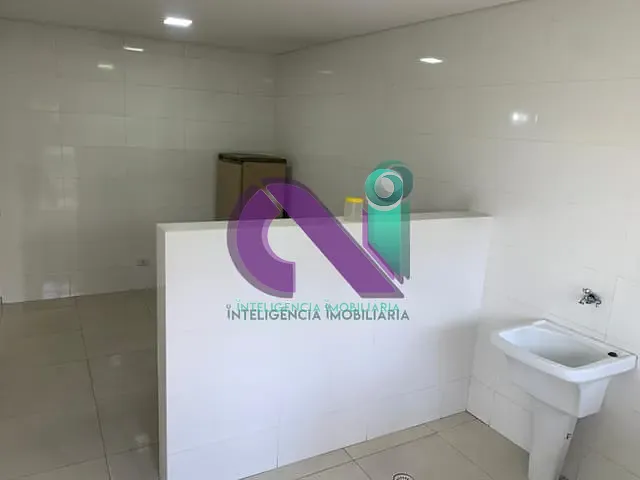 Casa 2 quartos e 1 banheiro, para alugar, no bairro km 18 em Osasco