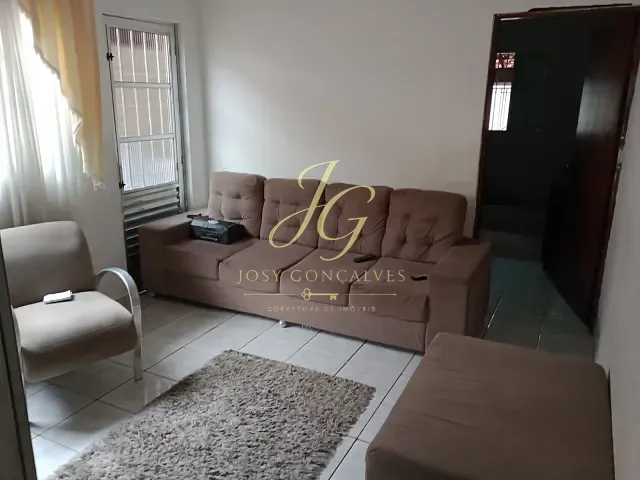 Casa 2 quartos e 2 banheiros, à venda, no bairro Vila Nova Cintra em Mogi das Cruzes