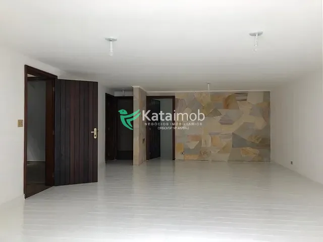 Casa à venda, no bairro Planalto Paulista em São Paulo