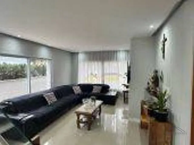 Casa com 384m² 3 quartos e 5 banheiros, à venda, no bairro Parque Residencial Itapeti em Mogi das Cruzes
