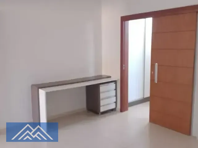 Casa 4 quartos e 7 banheiros, à venda, no bairro Vivendas do Lago em Sorocaba