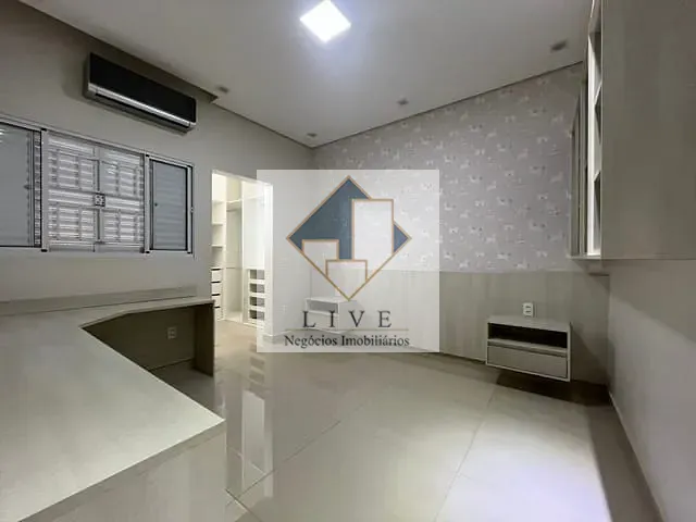 Casa 4 quartos e 3 banheiros, à venda, no bairro Terras de Santa Bárbara em Santa Bárbara D'Oeste