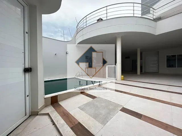 Casa 4 quartos e 3 banheiros, à venda, no bairro Terras de Santa Bárbara em Santa Bárbara D'Oeste
