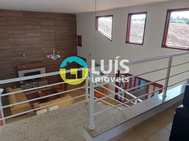 Casa com 500mÂČ 4 quartos e 3 banheiros, Ă venda, no bairro RESIDENCIAL JR em GuaranĂ©sia