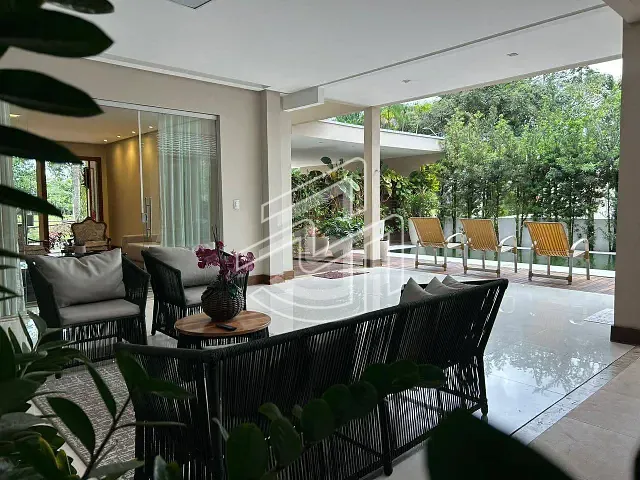 Casa 5 quartos e 6 banheiros, à venda ou para alugar, no bairro Atalaia em Ananindeua