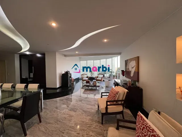 Casa com 598m² 5 quartos e 7 banheiros, à venda, no bairro Iate Clube de Americana em Americana