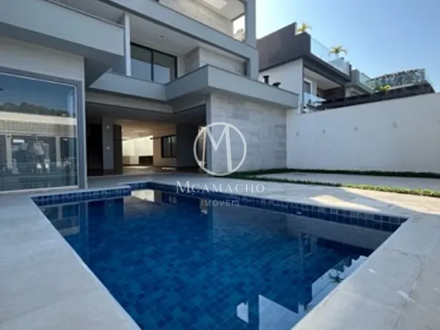 Casa com 280m² 5 quartos e 7 banheiros, à venda, no bairro Recreio dos Bandeirantes em Rio de Janeiro