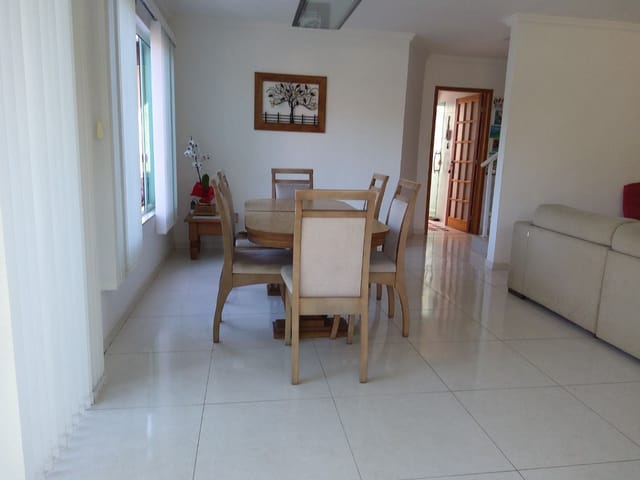 Casa com 198m² 3 quartos e 3 banheiros, à venda, no bairro Vargem Grande em Rio de Janeiro