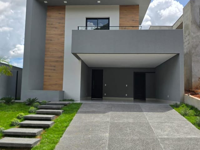 Casa com 250m² 3 quartos e 5 banheiros, à venda, no bairro Jardins Sevilha em Aparecida de Goiânia