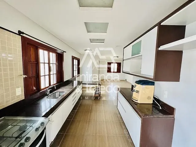 Casa com 127m² 3 quartos e 2 banheiros, à venda, no bairro Ipiranga em Guarapari