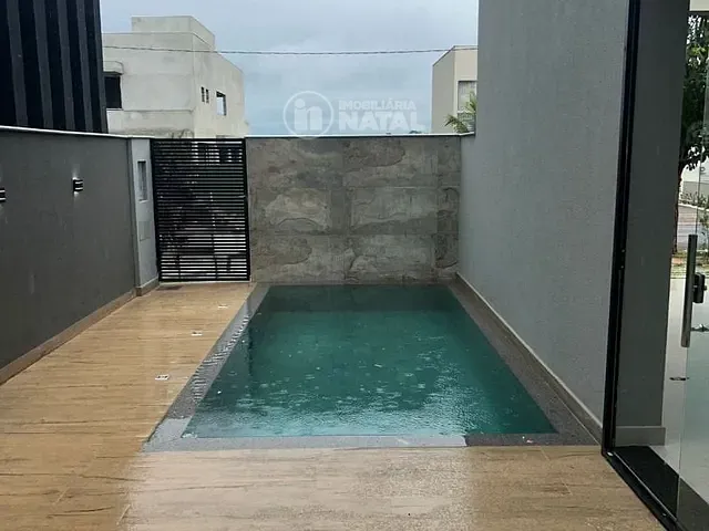 Casa com 250m² 3 quartos e 4 banheiros, à venda, no bairro Jardim da Luz em Londrina