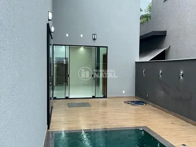 Casa com 250m² 3 quartos e 4 banheiros, à venda, no bairro Jardim da Luz em Londrina