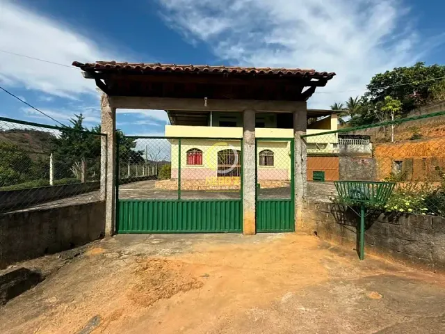 Casa com 1083m² 4 quartos e 4 banheiros, à venda, no bairro Sao Paulo em Dom Cavati