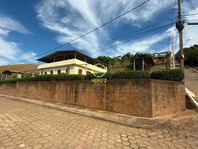 Casa com 1083m² 4 quartos e 4 banheiros, à venda, no bairro Sao Paulo em Dom Cavati