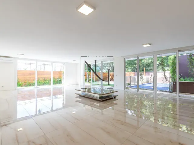 Casa com 680m² 4 quartos e 6 banheiros, à venda, no bairro Parque Colonial em São Paulo