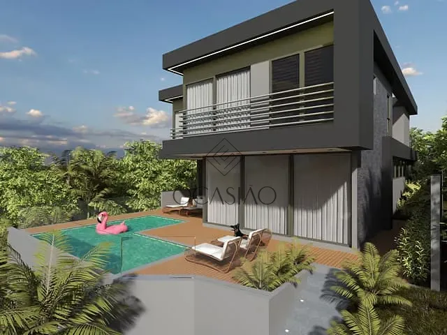 Casa 3 quartos e 4 banheiros, à venda, no bairro Barra em Balneário Camboriú