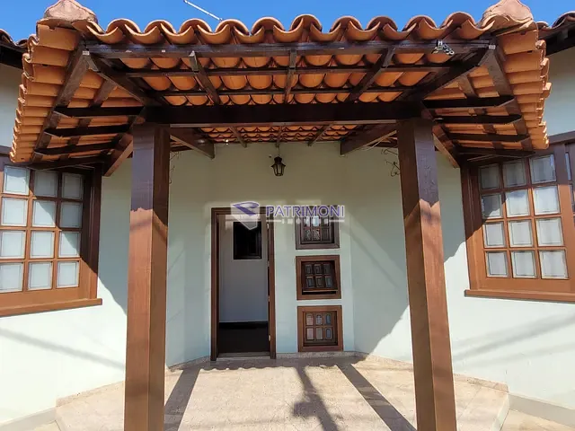 Casa com 600m² 4 quartos e 3 banheiros, à venda, no bairro Coqueiro Verde em Juatuba