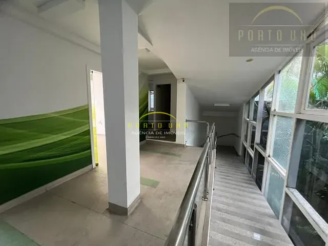 Casa com 390m², para alugar, no bairro Caminho das Árvores em Salvador
