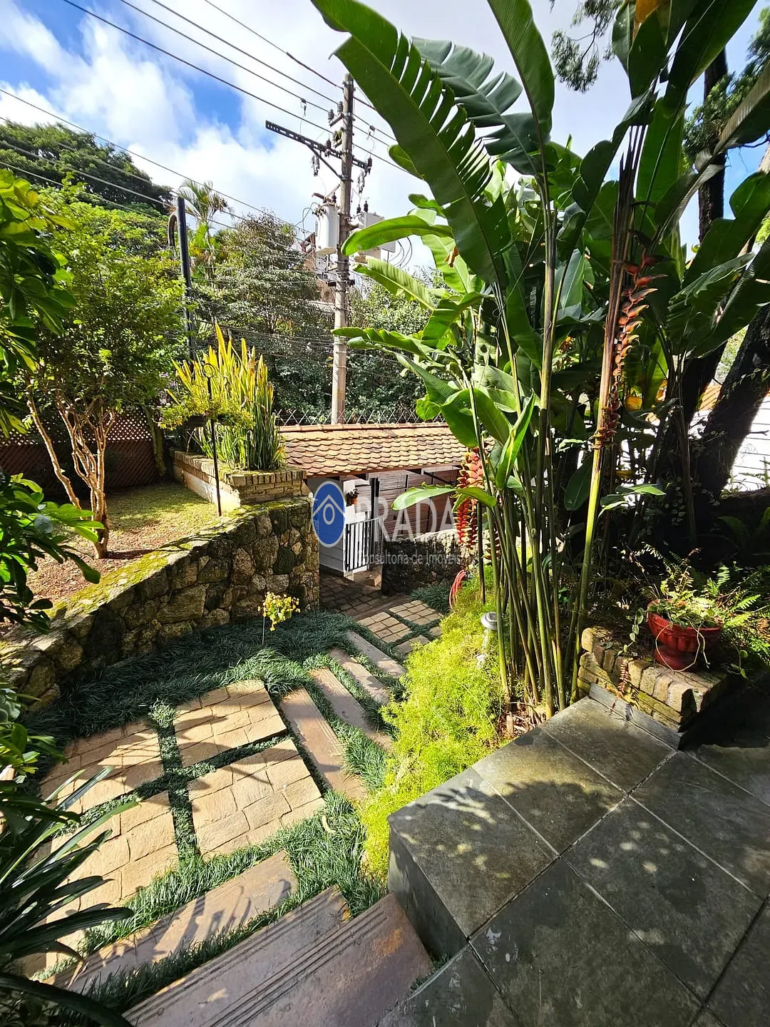 Casa, 5 quartos, 403 m² - Foto 1
