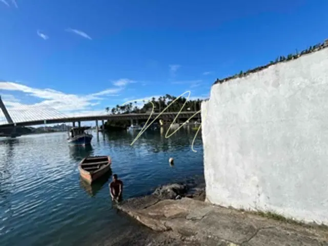 Casa com 250m², para alugar, no bairro Pontal em Ilhéus