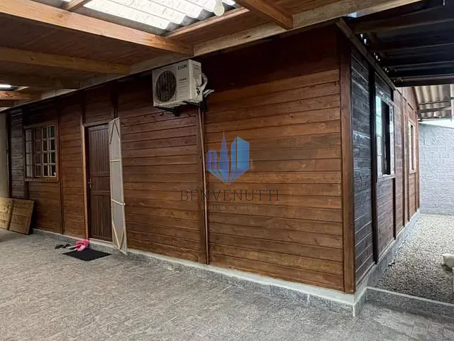 Casa 2 quartos e 1 banheiro, à venda, no bairro Rio Pequeno em Camboriú