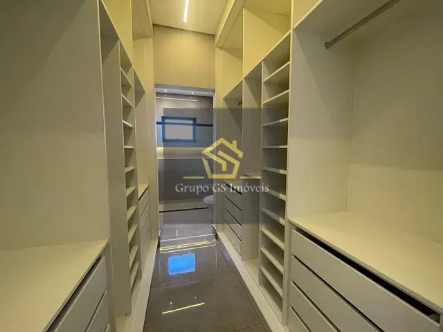 Casa com 308m² 3 quartos e 4 banheiros, à venda, no bairro Jardim Sao Marcos em Valinhos