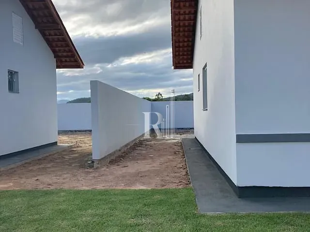Casa com 220m² 2 quartos e 1 banheiro, à venda, no bairro Areias em Tijucas