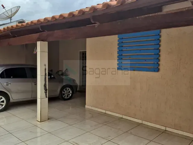 Casa com 200m² 3 quartos e 2 banheiros, à venda, no bairro Enéas Ferreira de Aguiar em Patrocínio
