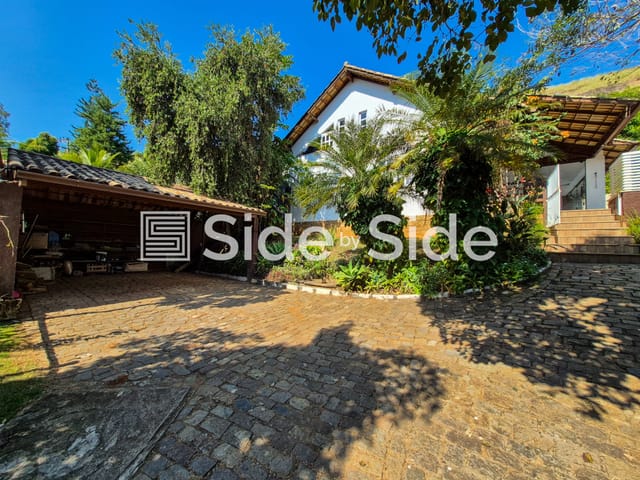 Casa com 680m² 4 quartos e 7 banheiros, à venda, no bairro Moura Brasil em Três Rios