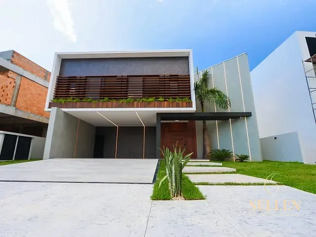 Casa 3 quartos e 4 banheiros, à venda, no bairro Santa Regina em Camboriú